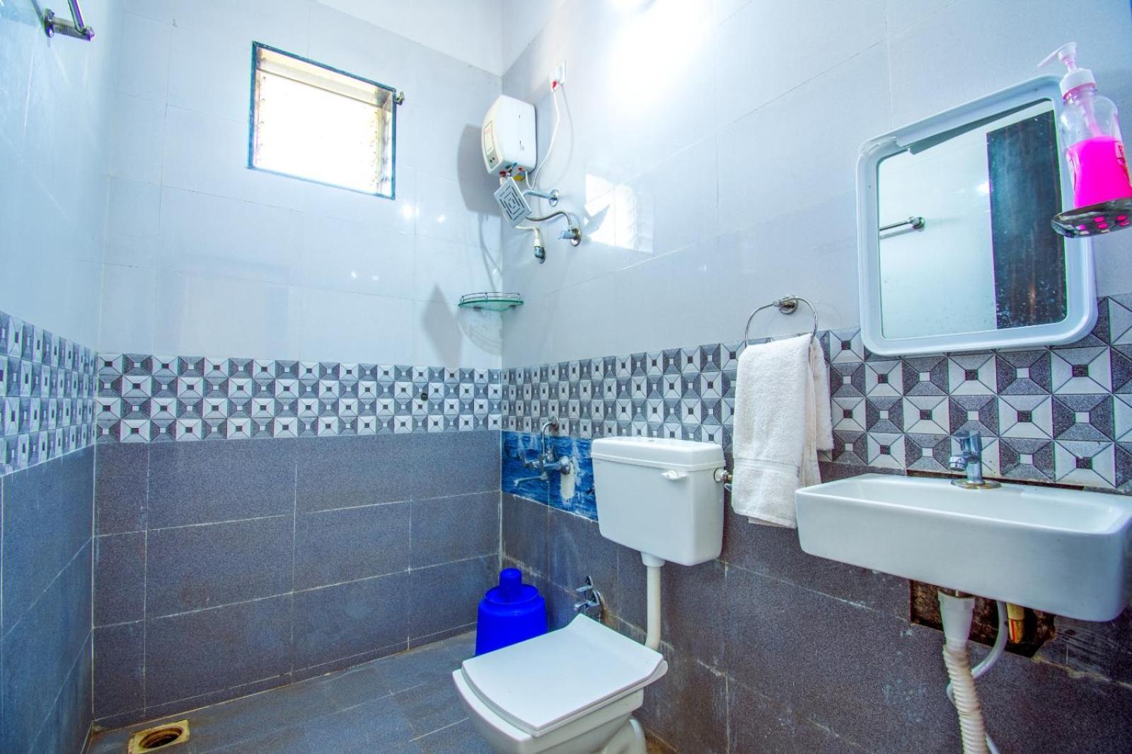 Empyrean Stay Ll 6Bhk Ll Royal Bramha Palace Ll Pvt Pool Ll Лонавала Екстериор снимка