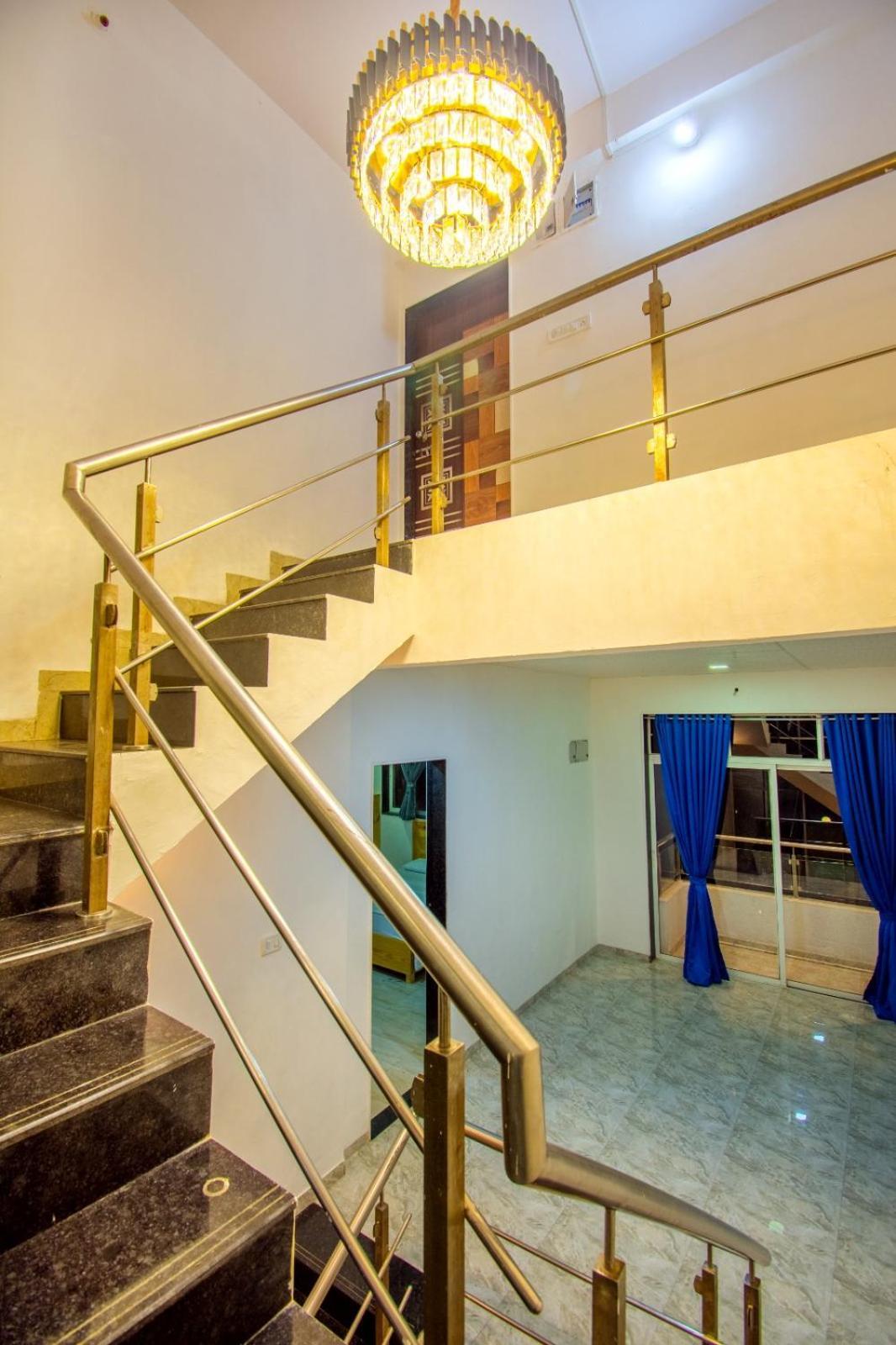 Empyrean Stay Ll 6Bhk Ll Royal Bramha Palace Ll Pvt Pool Ll Лонавала Екстериор снимка