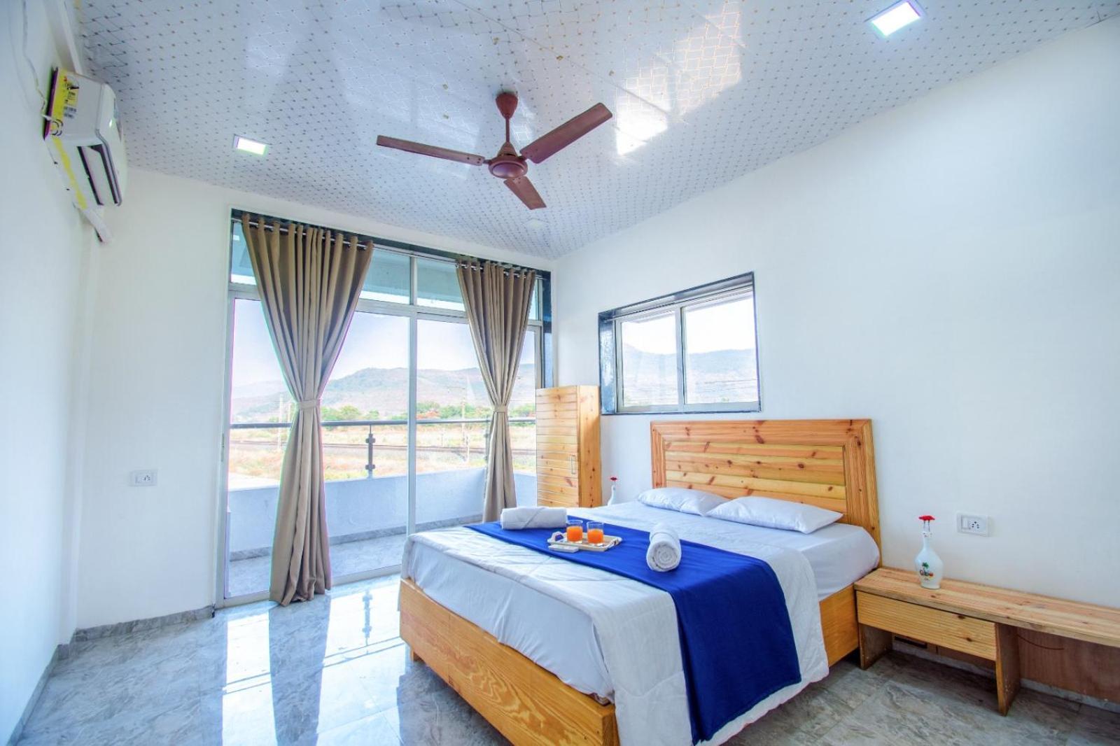 Empyrean Stay Ll 6Bhk Ll Royal Bramha Palace Ll Pvt Pool Ll Лонавала Екстериор снимка