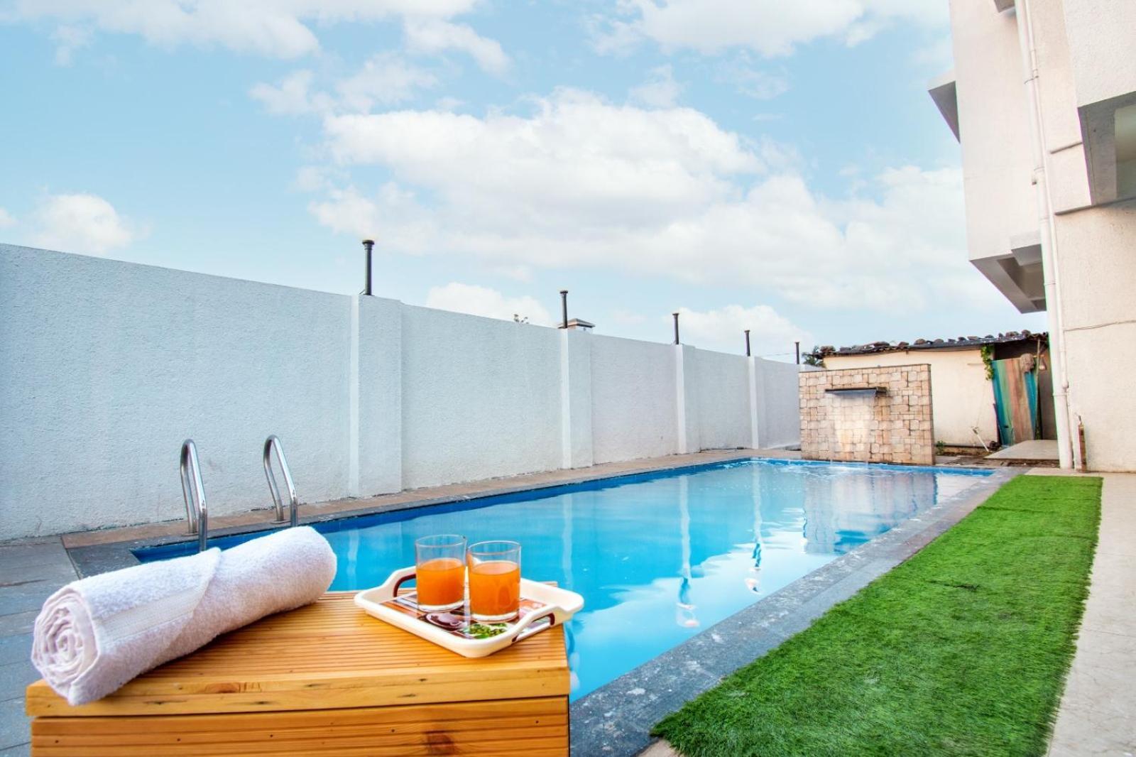 Empyrean Stay Ll 6Bhk Ll Royal Bramha Palace Ll Pvt Pool Ll Лонавала Екстериор снимка